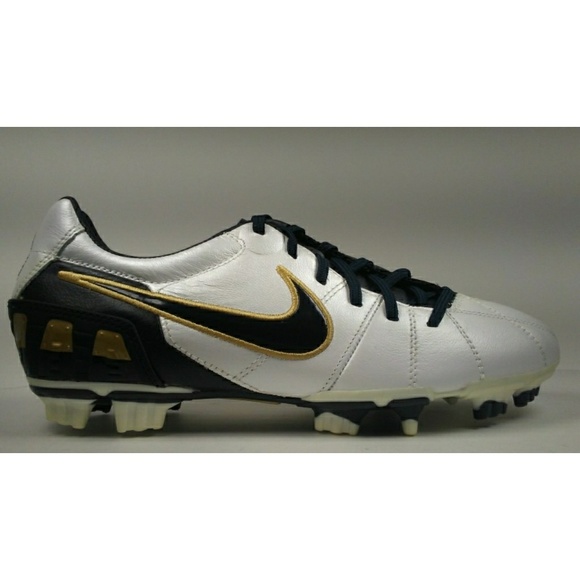 nike total 90 2009
